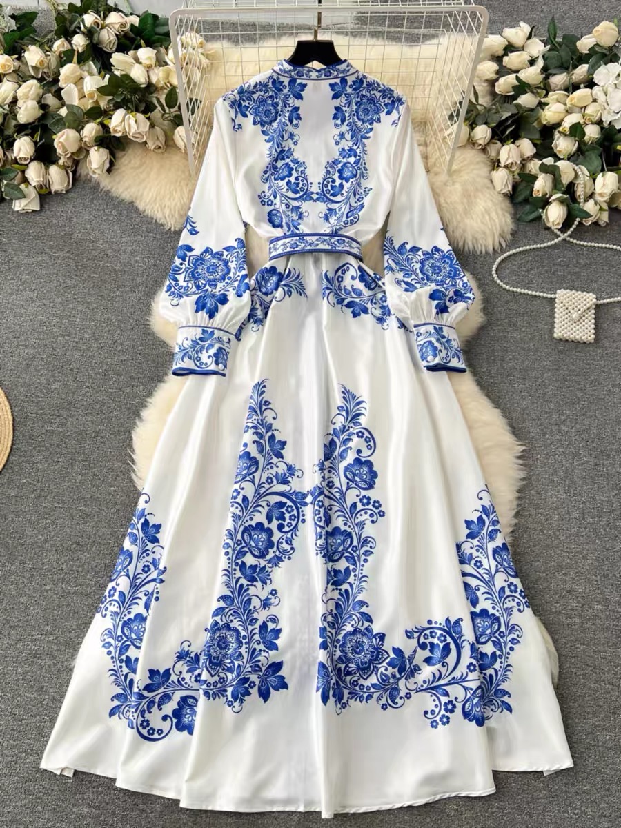 Red carpet worthy print dress ED202 images